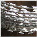 BTO-22 Hot-Dipped Galvanized Concertina Razor Wire